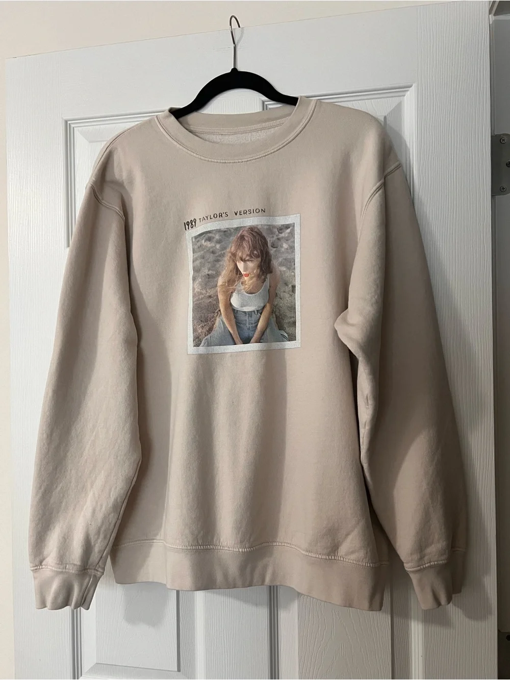 Taylor Swift 1989 Cream Sweatshirt